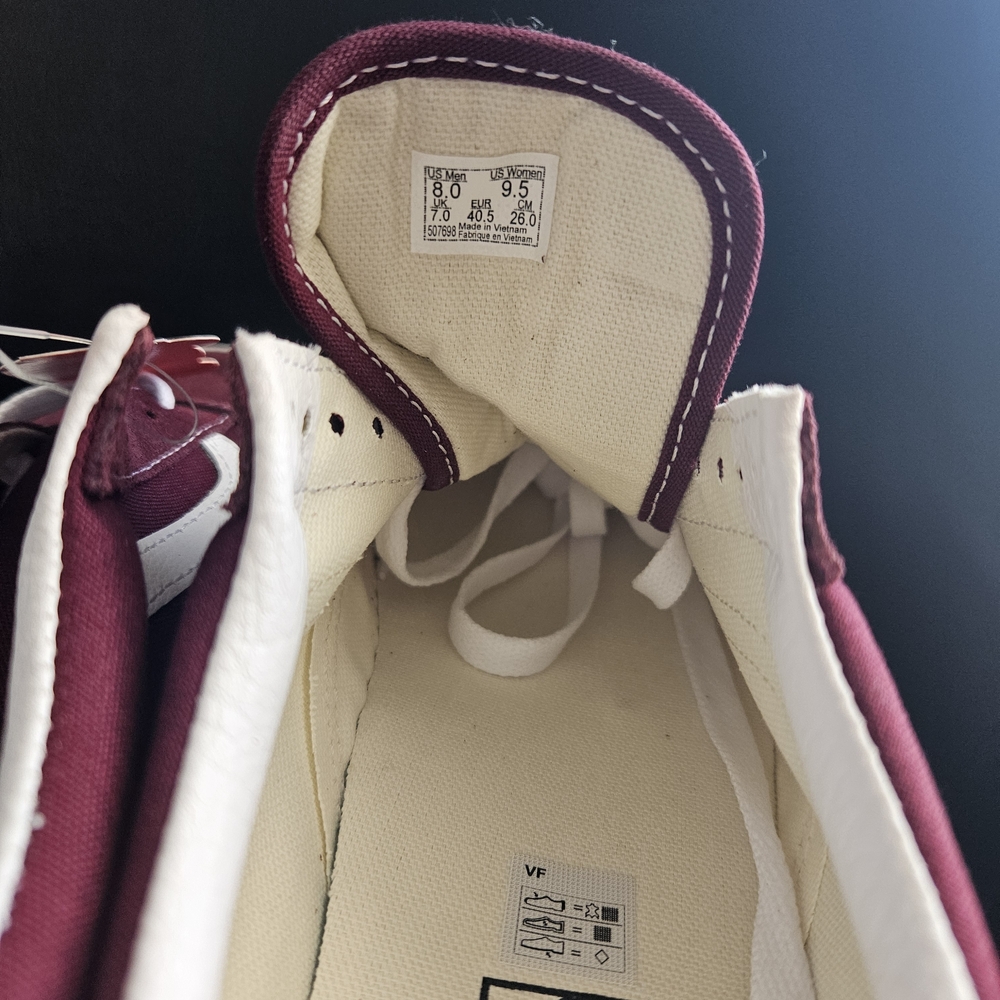 Nwt Vans Old Skool Burgundy and White Sneakers Mens 8 Womens 9.5 - Picture 6 of 10